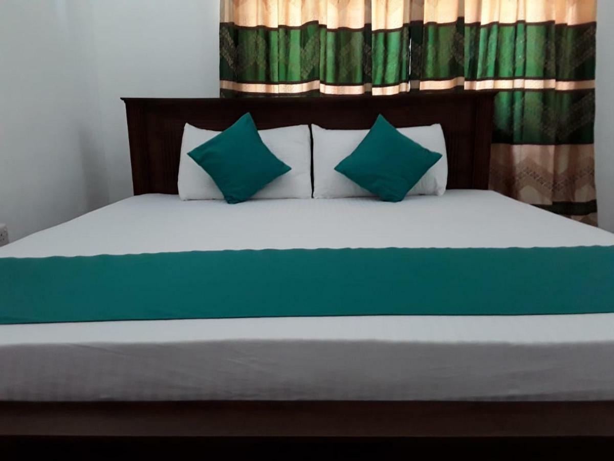 Bed and Breakfast La Sachara à Kandy Extérieur photo