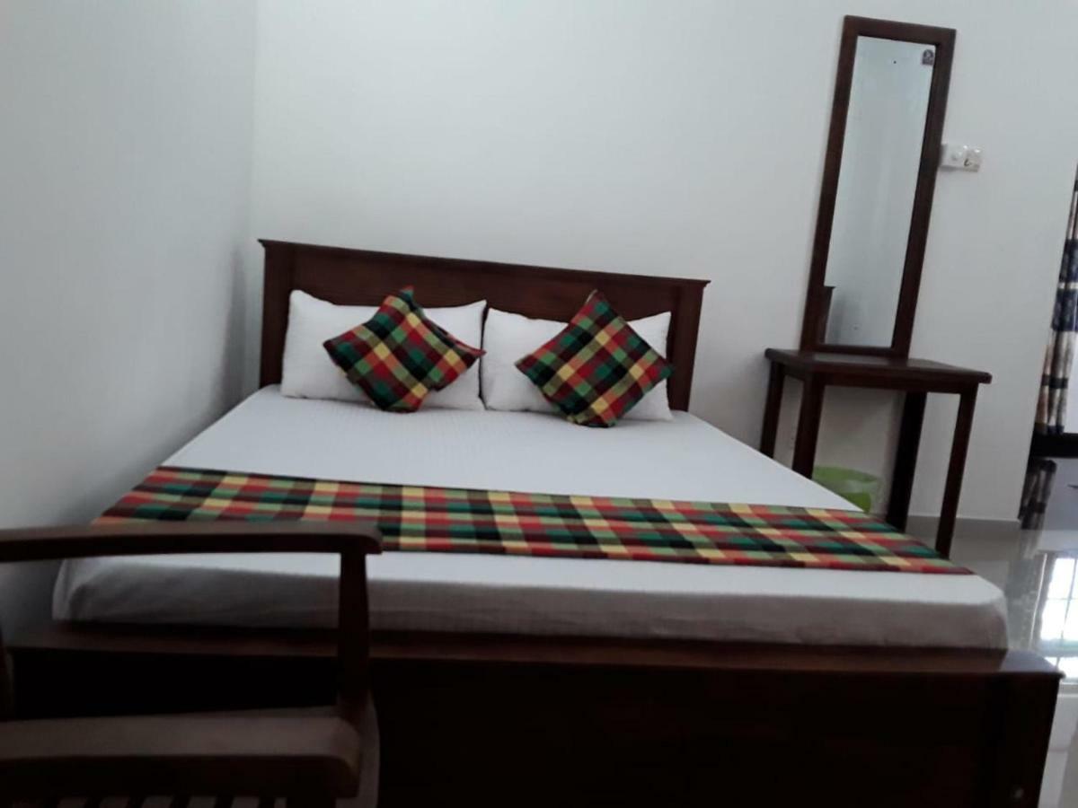 Bed and Breakfast La Sachara à Kandy Extérieur photo